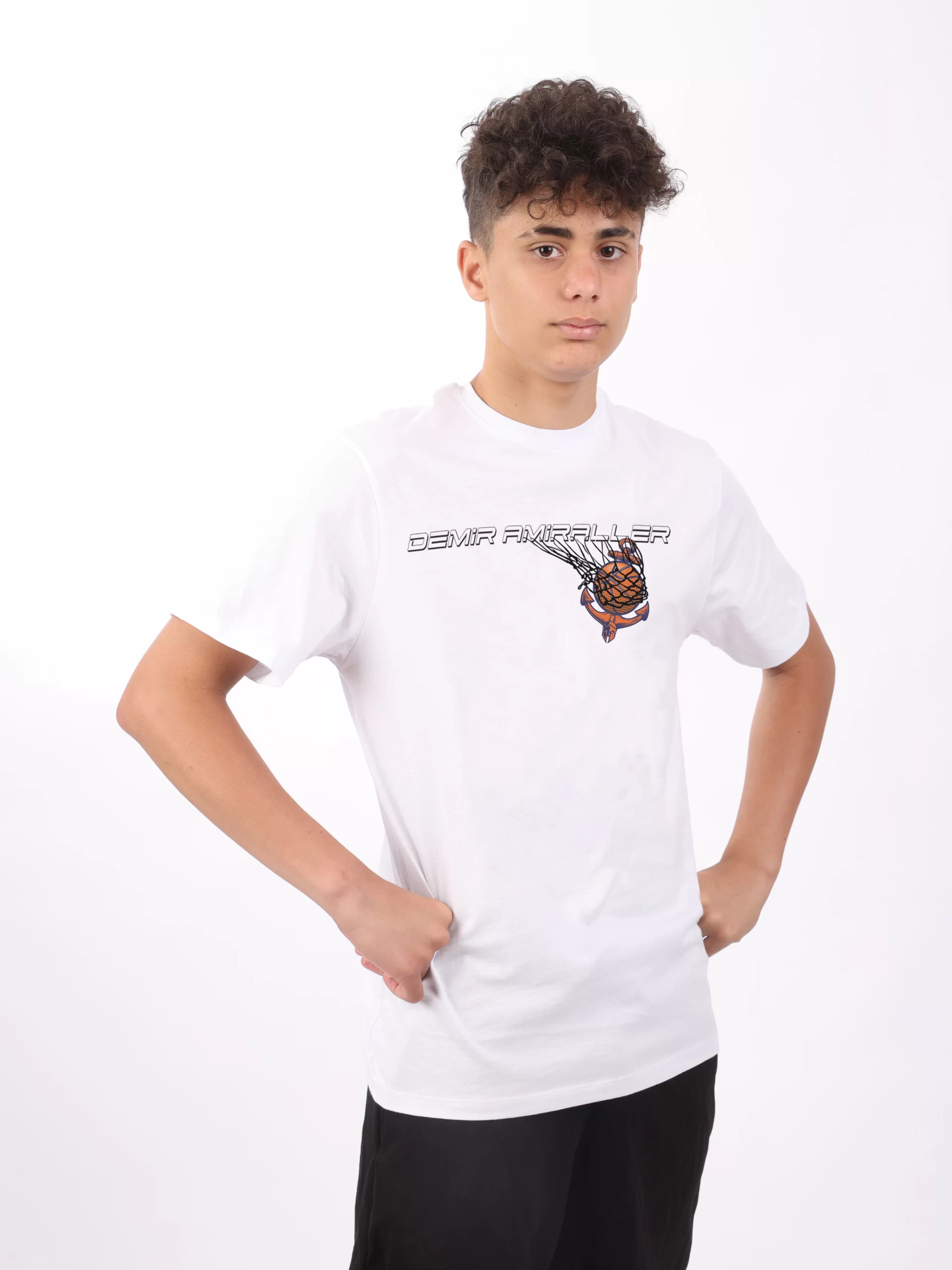 Demir Amiraller SK – Beyaz Basic baskılı t-shirt