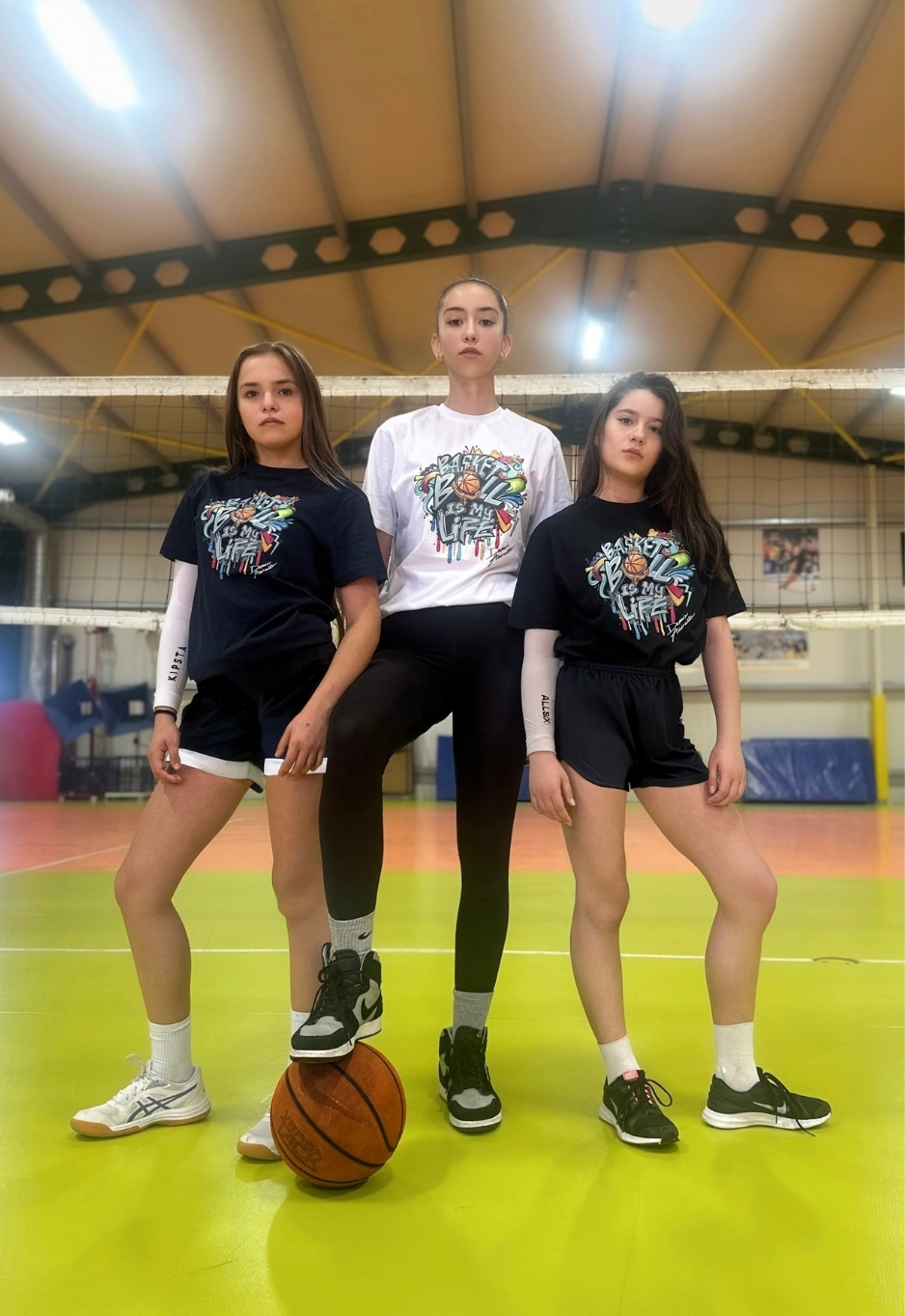 Demir Amiraller SK–Basic grafiti baskılı t-shirt